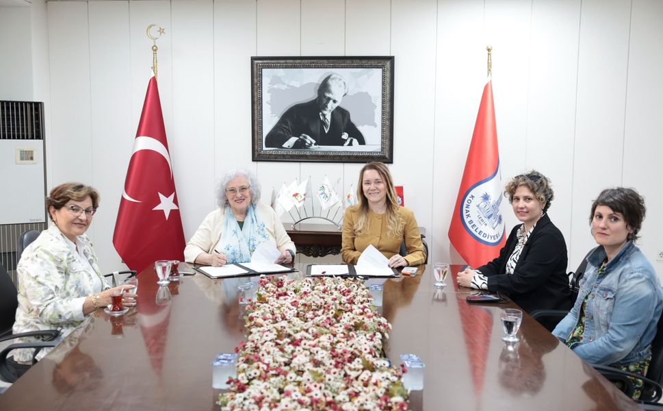 Konak Belediyesi, Eşit Yaşam Derneği'yle protokol imzaladı
