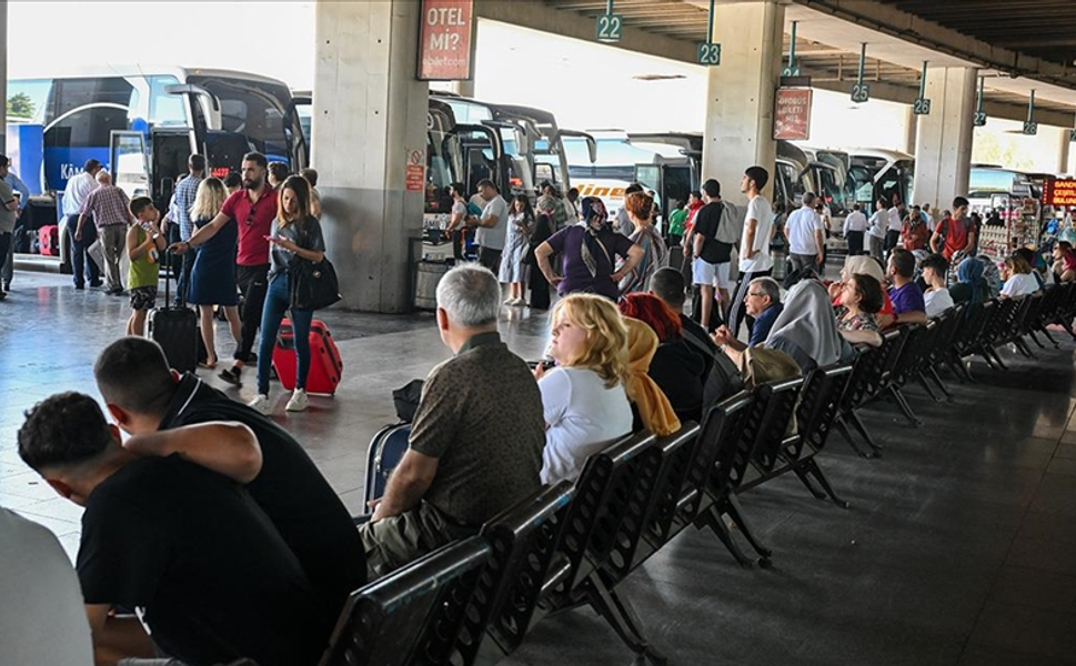 Şehirler arası otobüs yolculuklarında yeni dönem: Bilet açığa alma, bilet iptali kuralları değişiyor