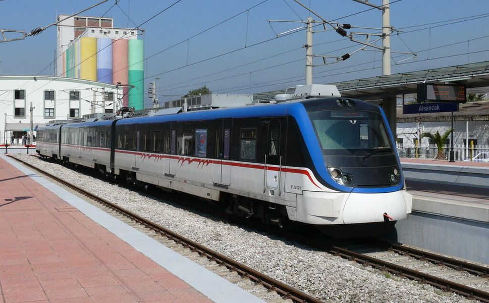 TCDD, İZBAN'ın Alsancak istasyonunu yenileyecek