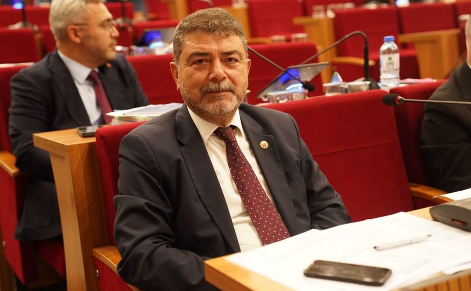AK Partili Atmaca’dan üst geçit ihalesine tepki: İşte adrese teslim bir ihale daha!
