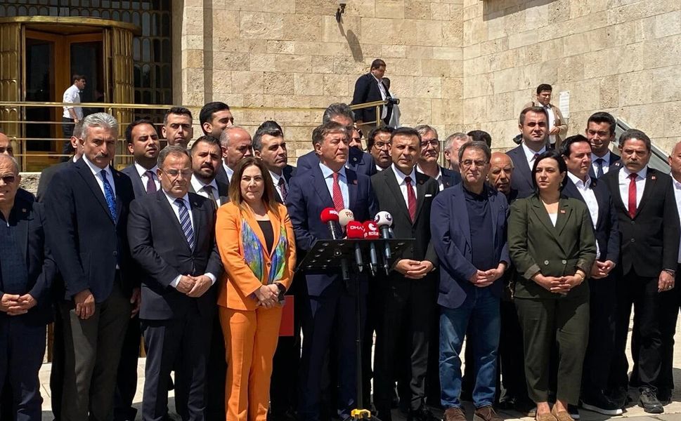 CHP’li 72 il başkanından ortak mesaj: Önce kurultay, sonra iktidar!