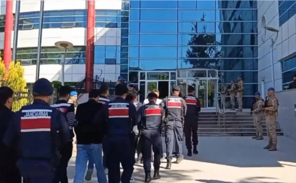 İzmir dahil 34 ilde 4,8 milyar TL'lik bahis operasyonu: 159 tutuklama