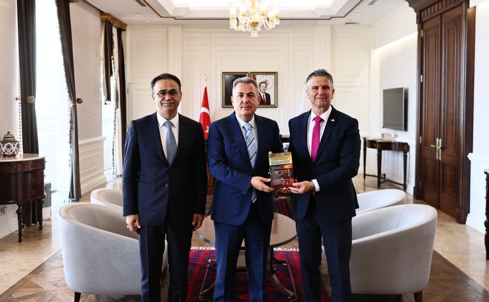 Kamu yönetimine rehber olacak çalışma Vali Elban’a sunuldu