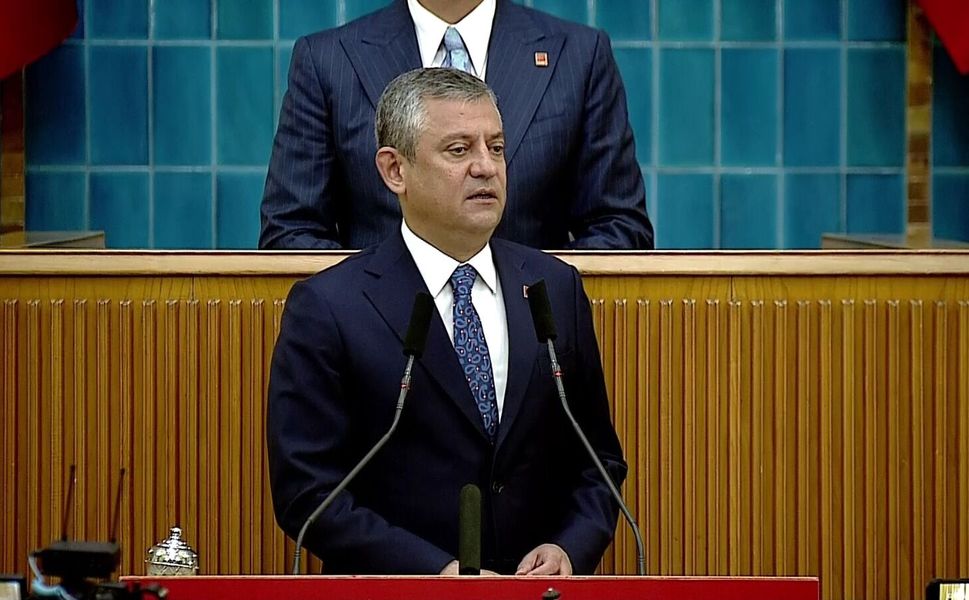 Özgür Özel mecliste konuşuyor: Bugün buradaki duruş çok anlamlı