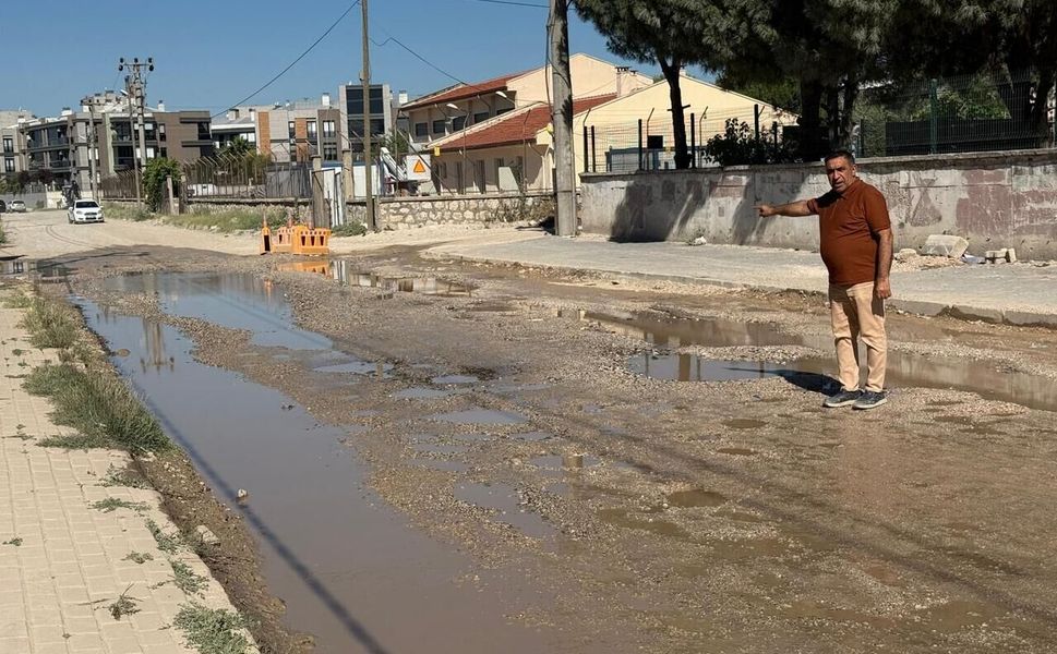 AK Partili Güzel'den Büyükşehir'e yol eleştirisi: Özgürlük Caddesi, 'çile caddesine' dönüştü!