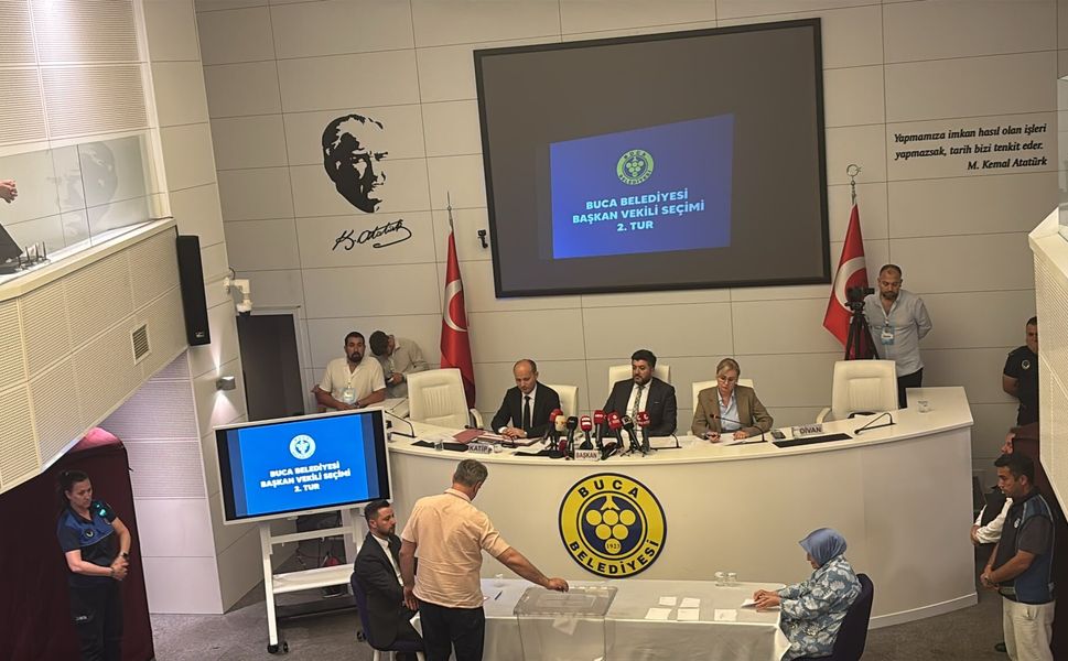 Buca Belediyesi başkanvekili seçimi 2. tur sonuçları: CHP 25, AKP 18