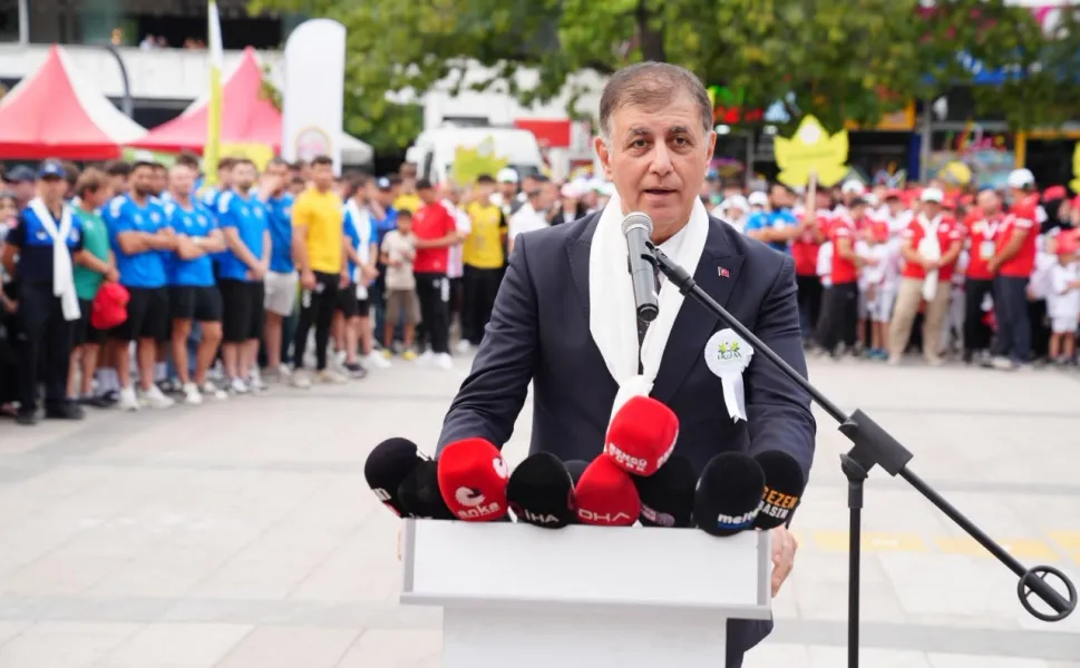 YENİ Parti'li Tüzün, Cemil Tugay’ın AK Parti’ye katılacağı iddiasını değerlendirdi