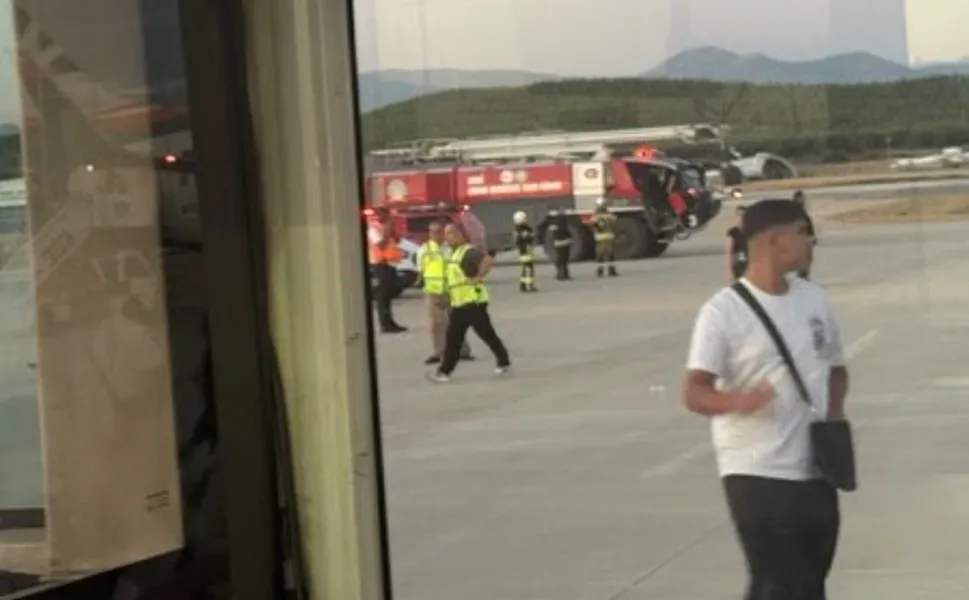 Berlin-İzmir seferini yapan SunExpress uçağında bomba ihbarı