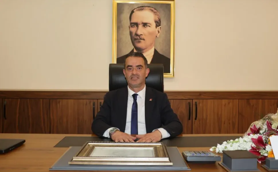 CHP'den istifa eden belediye başkanı Yeni Parti'ye katıldı