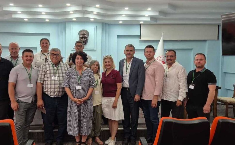 İzmir Köy-Koop'tan Solakoğlu'na tepki: "Üreticiler zan altında bırakılmamalı"