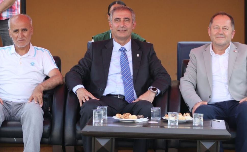 İzmir'deki Türkiye Şampiyonası'nın ikinci gününde Karadağ: 'Tarihimizin en büyük olimpiyat kotasını alabiliriz'