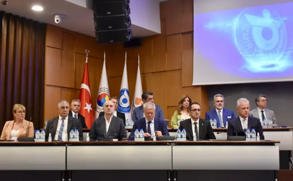 İZTO Başkanı Özgener: 'Jeopolitik gerilimler ekonomide yeni dönem başlatıyor'