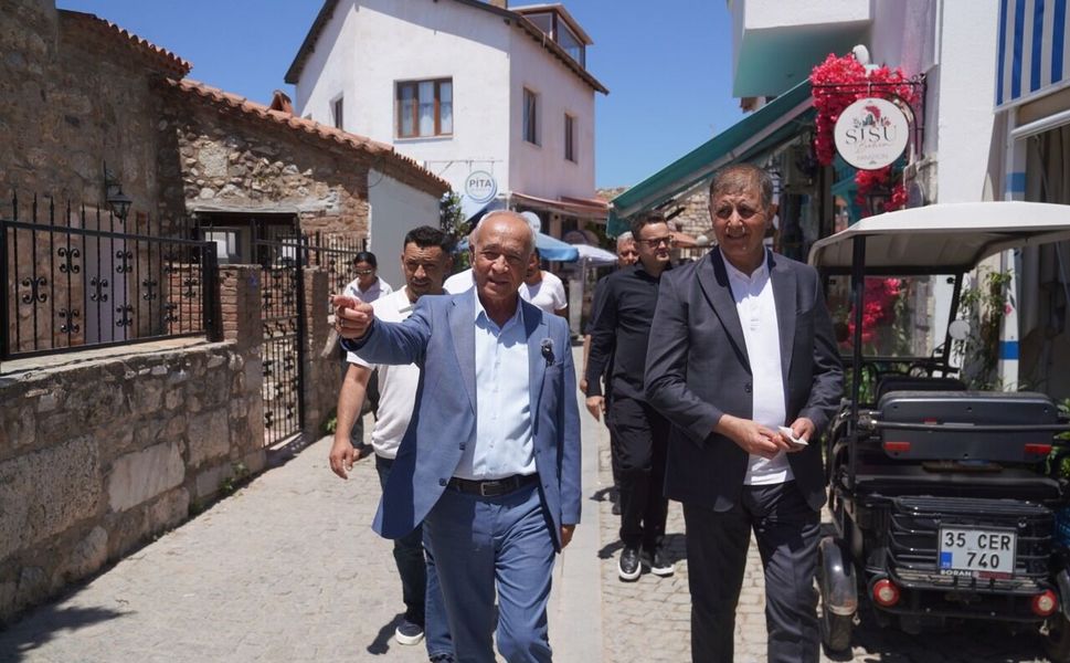 Tugay: Seferihisar’a değer katacak her adımın yanında olacağız
