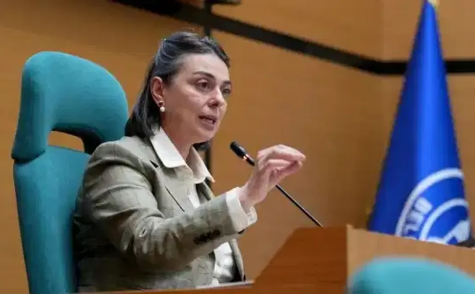 Üsküdar Belediyesi soruşturmasında Başkan Sinem Dedetaş tutuklandı