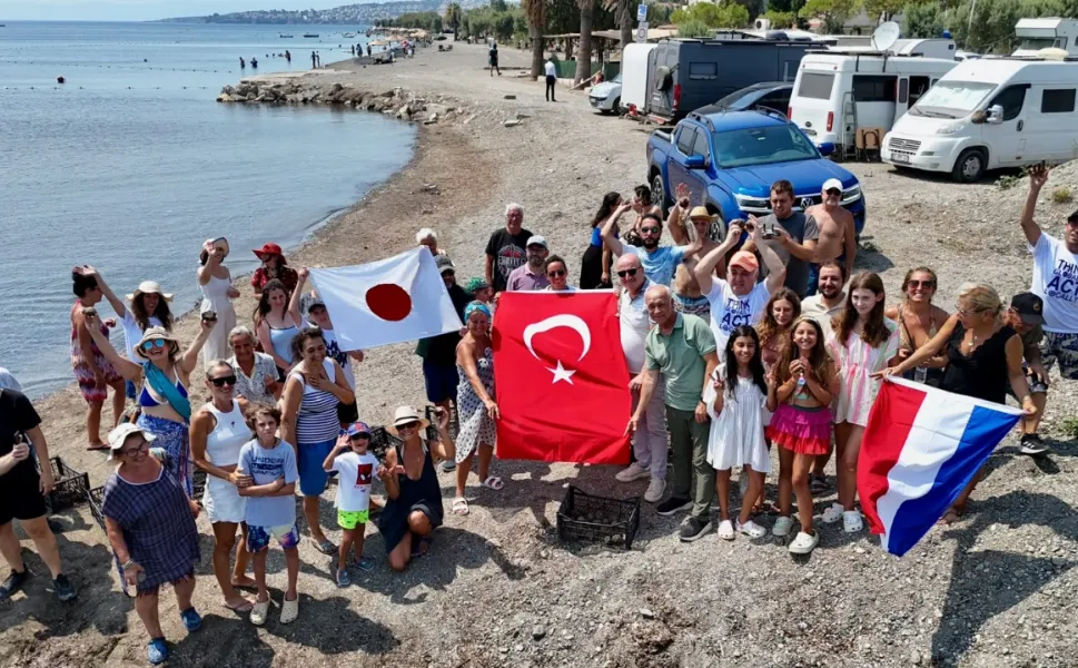 Akarca’da hazırlanan Bokashi Topları denize bırakıldı