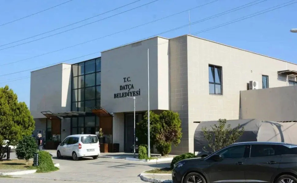 Datça’da dengeler değişiyor: 11 isim parti değiştiriyor