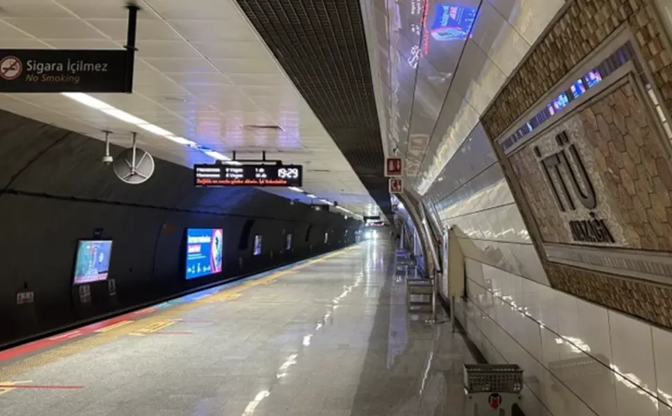 İstanbul metrosunda intihar girişimi