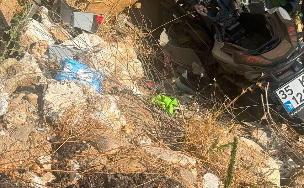 İzmir Tire'de motosiklet şarampole devrildi: 18 yaşındaki Kıvanç hayatını kaybetti