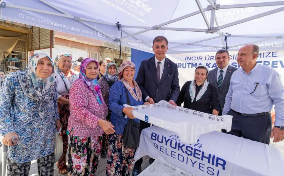 İzmir’de incir üreticisine 10 bin kerevet desteği