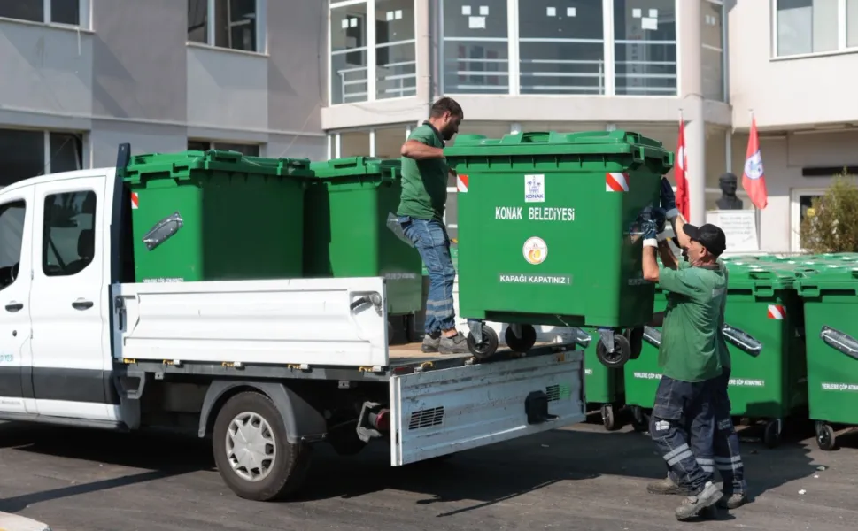 Konak sokaklarına 400 yeni çöp konteyneri