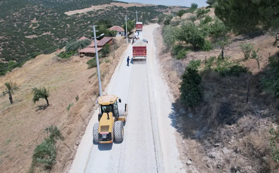 Kula’da 12,5 kilometrelik yol yenileniyor