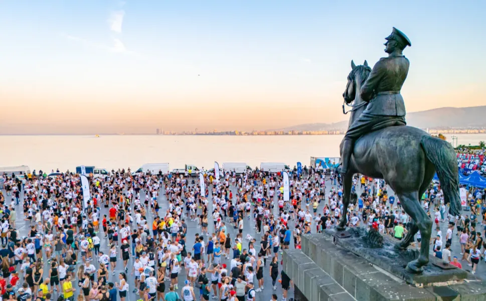 9 Eylül İzmir Yarı Maratonu’nda katılım rekoru