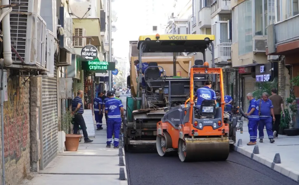 Alsancak İkinci Kordon’da yeni dönem: Yol trafiğe açıldı