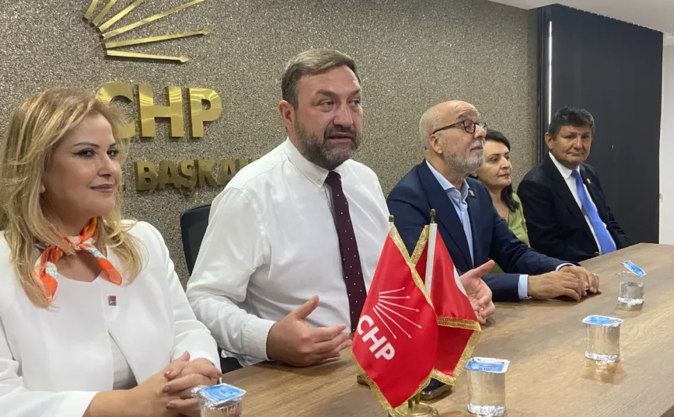 CHP Karşıyaka’dan İl Başkanlığı’na çıkarma