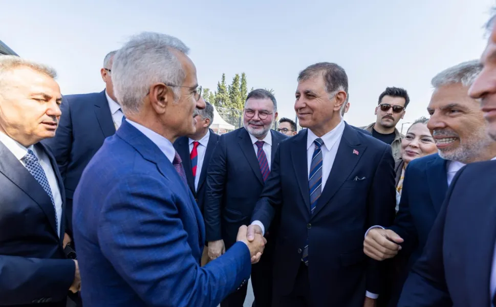 Ege Bölgesi’nin en büyük veri merkezi İzmir'de açıldı