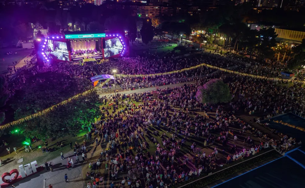 İEF’de müzik ve tiyatro bir arada: Levent Yüksel ve Salih Bademci’ye yoğun ilgi