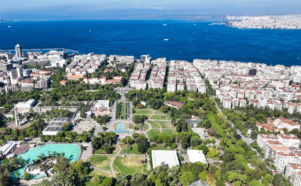 İzmir Büyükşehir, Kent Rehberi’ni yeniledi