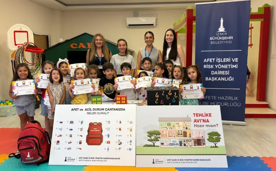 İzmir’de çocuklara afet eğitimi: 3 bin 520 çocuğa ulaşıldı