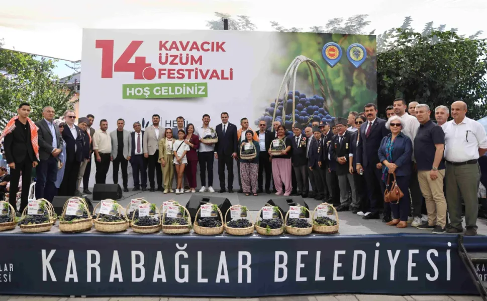 Kavacık Üzüm Festivali üreticinin emeğiyle başladı