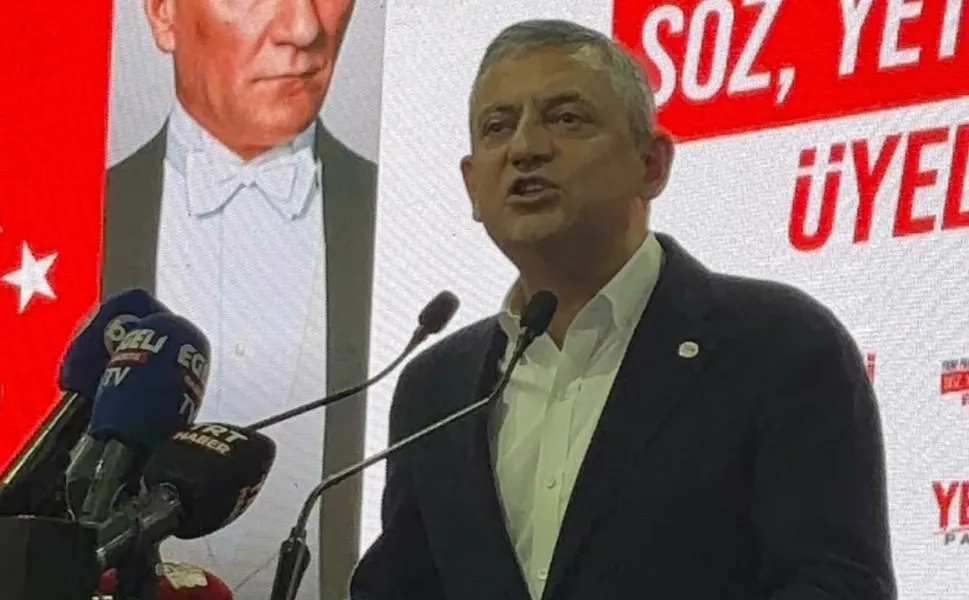 Özgür Özel İzmir'de: Gaziemir’de ilçe başkanlığı seçimleri başladı
