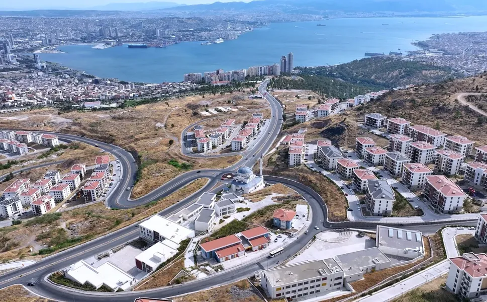 Bakan Kurum: İzmir'i afetlere dirençli hale getireceğiz