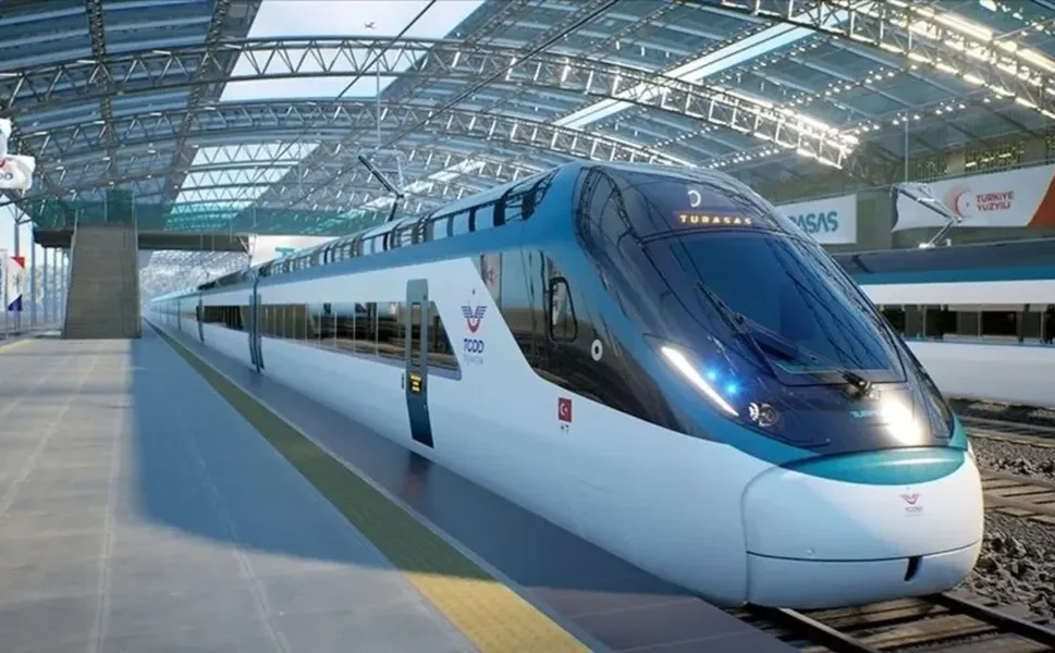 Bakan Uraloğlu duyurdu: Milli Hızlı Tren yola çıkıyor