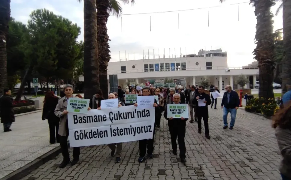Basmane Çukuru'nun satışına tepki: Kimin malını kime satıyorsunuz?