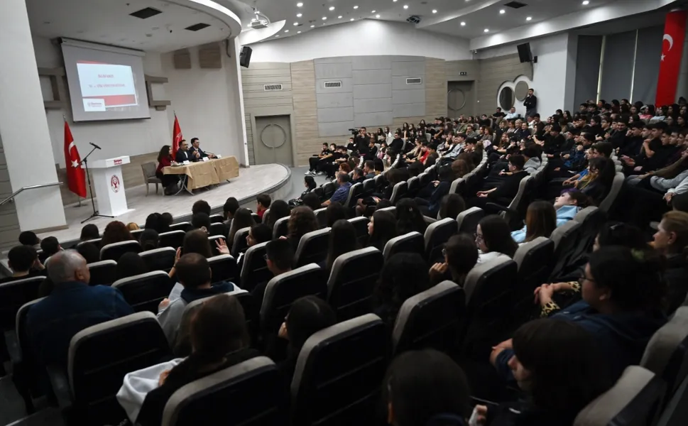 Bornovalı gençler iklim ve afet bilinciyle yetişiyor