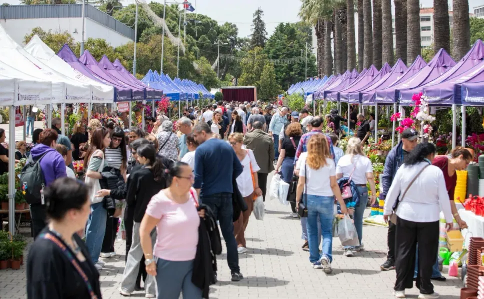 İzmir'de çiçek ve bal festivali başlıyor: İşte program!