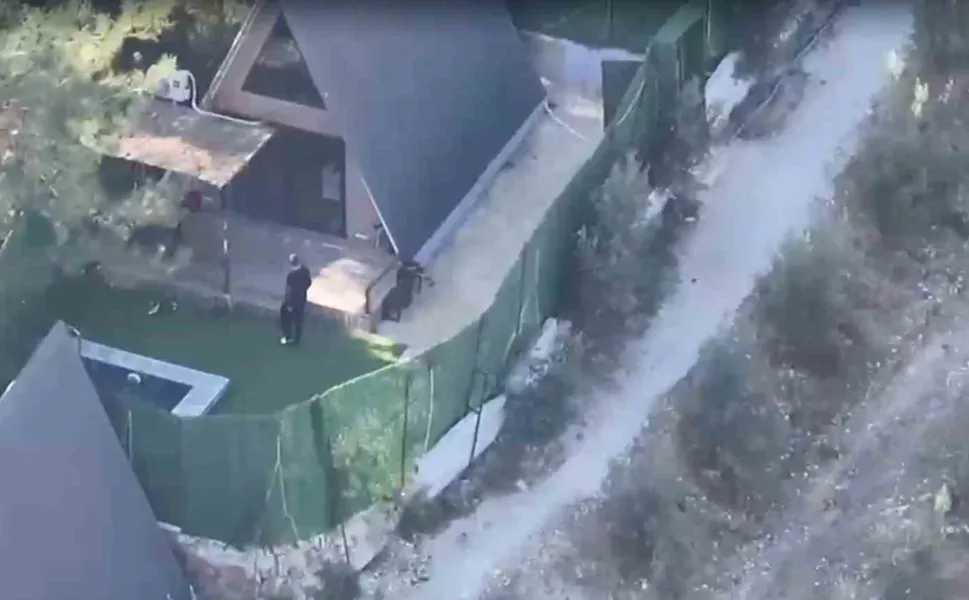 İzmir'de 9 yıldır aranan firari hükümlü operasyonla yakalandı