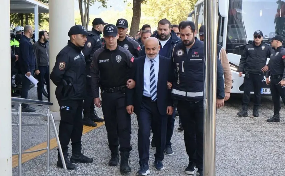 Milas Belediyesi soruşturmasında 20 kişi adliyede