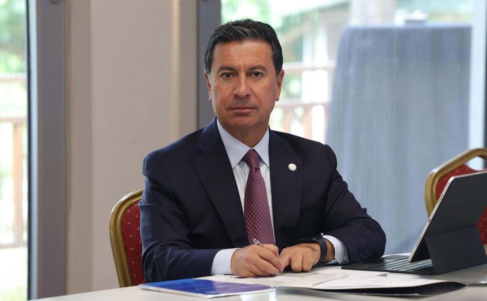 Muğla Büyükşehir Belediye Başkanı Ahmet Aras CHP'den ayrıldı