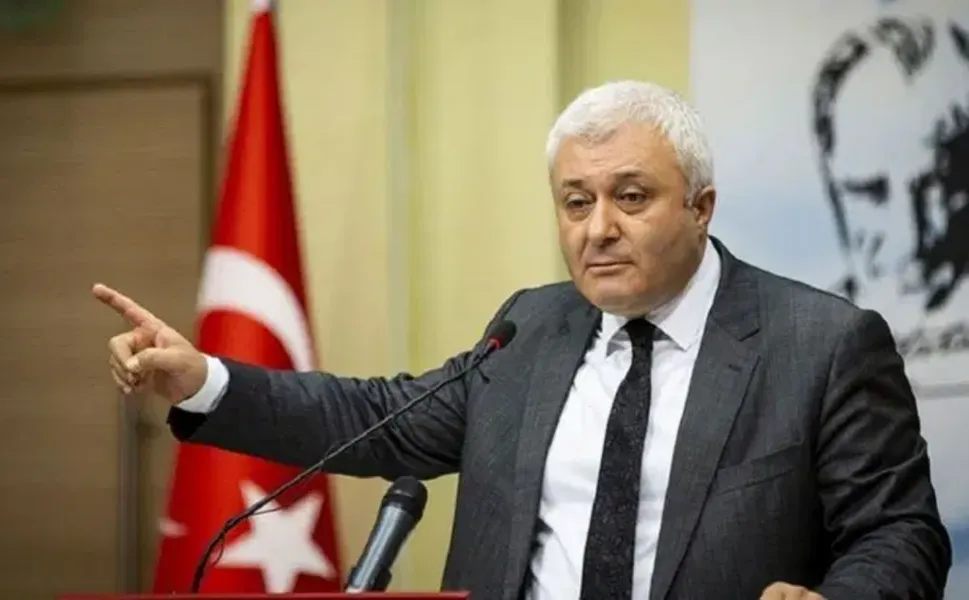 Özkan'dan Tugay'a 'Basmane Çukuru' çağrısı: Yüreğin yetiyorsa halka sor Cemil!