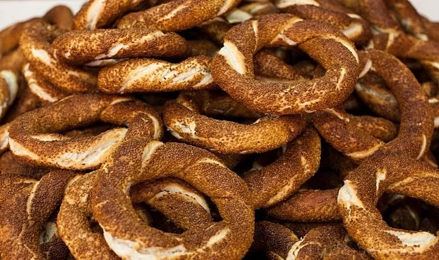 bursa-da-simit-10-lira-oldu-1404-webp