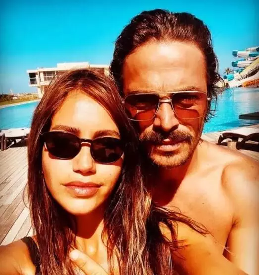 ahmet-kuralin-esi-cagla-gizem-sahin-nereli-kac-yasinda-cagla-gizem-sahin-meslegi-ne5