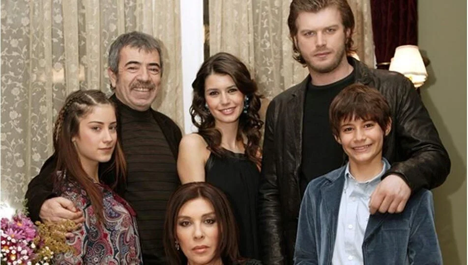 ask-i-memnu-filmi-bihterden-ilk-kare-geldi-bihter-filmi-konusu-ve-oyunculari6