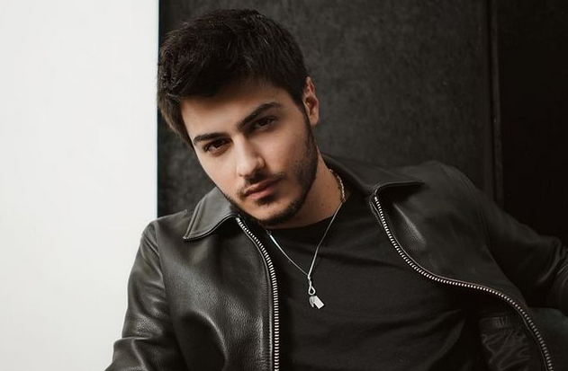 emicenkin-yukselisi-cenk-bas-kimdir-kac-yasinda-ve-nereli s