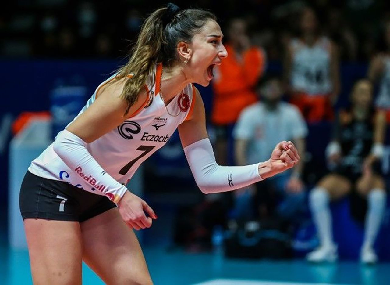 hande-baladin-evli-mi-kac-cocugu-var-hande-baladin-nereli-kac-yasinda2