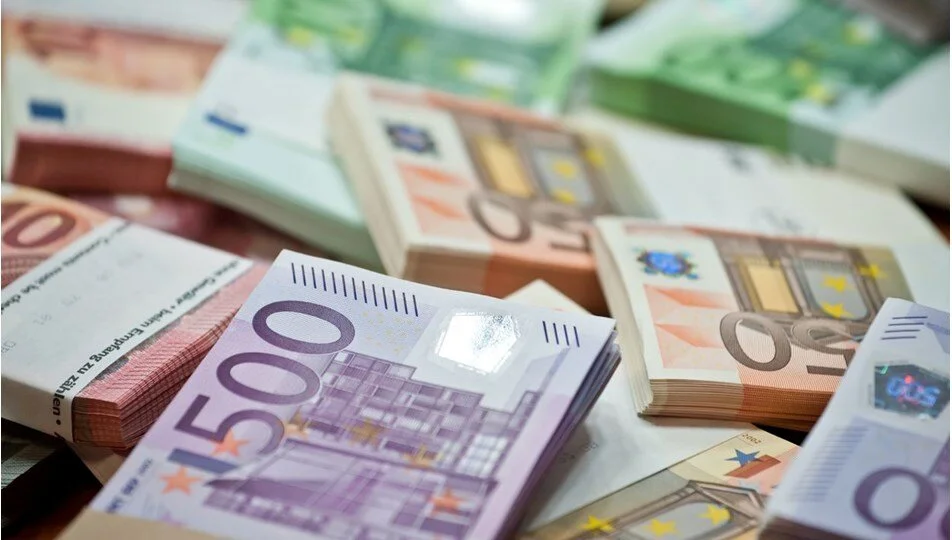 yeni-rekor-euro-30-tlyi-asti