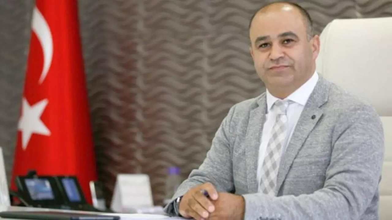 iki-yil-sonra-yeniden-dr-omer-yahsi-izmir-il-milli-egitim-muduru-olarak-atandi (1)-1
